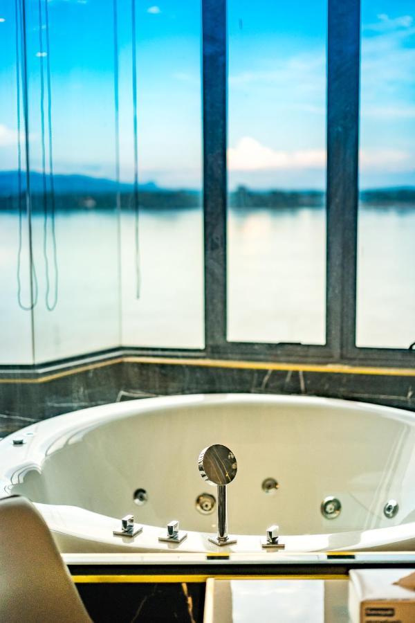 Mekong Heritage Hotel Nakhon Phanom Extérieur photo