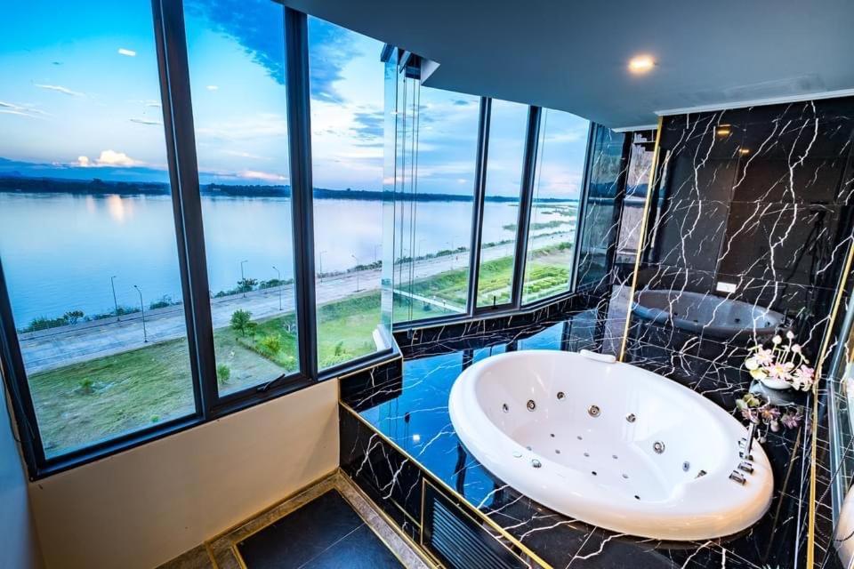 Mekong Heritage Hotel Nakhon Phanom Extérieur photo